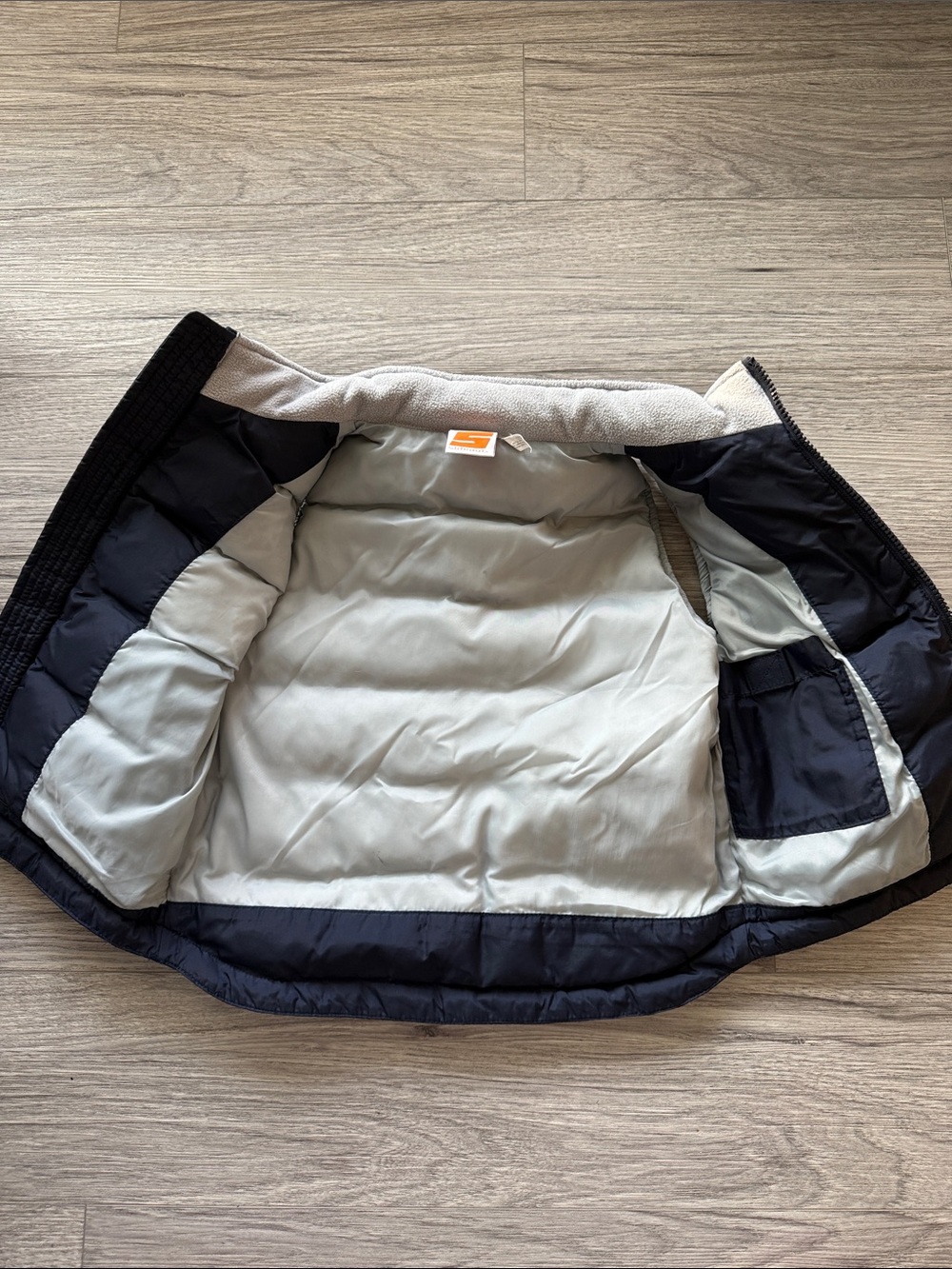 Kids Navy Quilted Puffer Vest - Insulated Sleeveless Jacket Size S(4) - Picture 6 of 6
